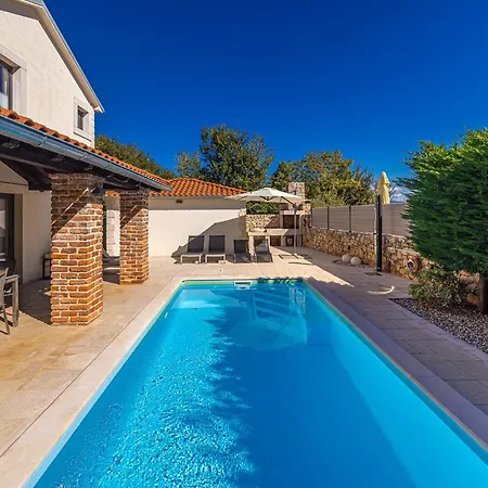 Kvarner بيت للعطل