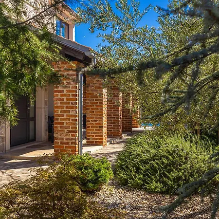 Дом отдыха Kvarner Rasopasno